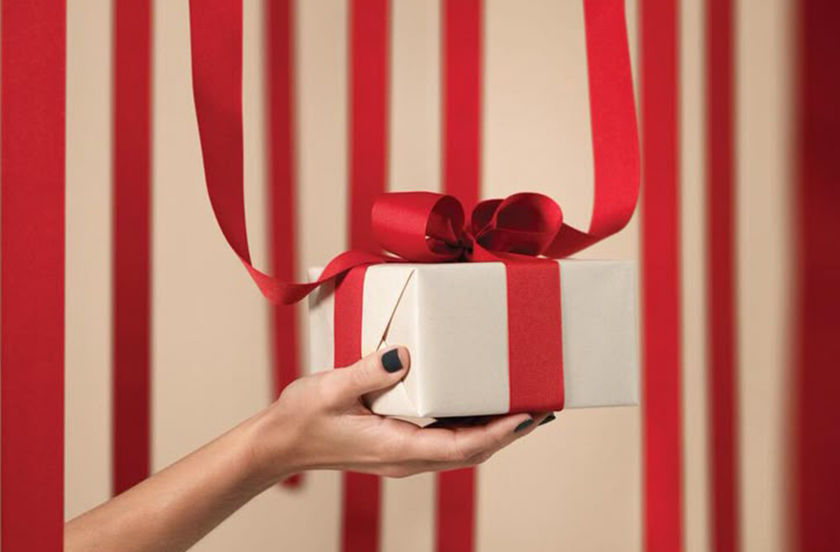 What Are Christmas Decorations? What to Buy as a Christmas Gift?